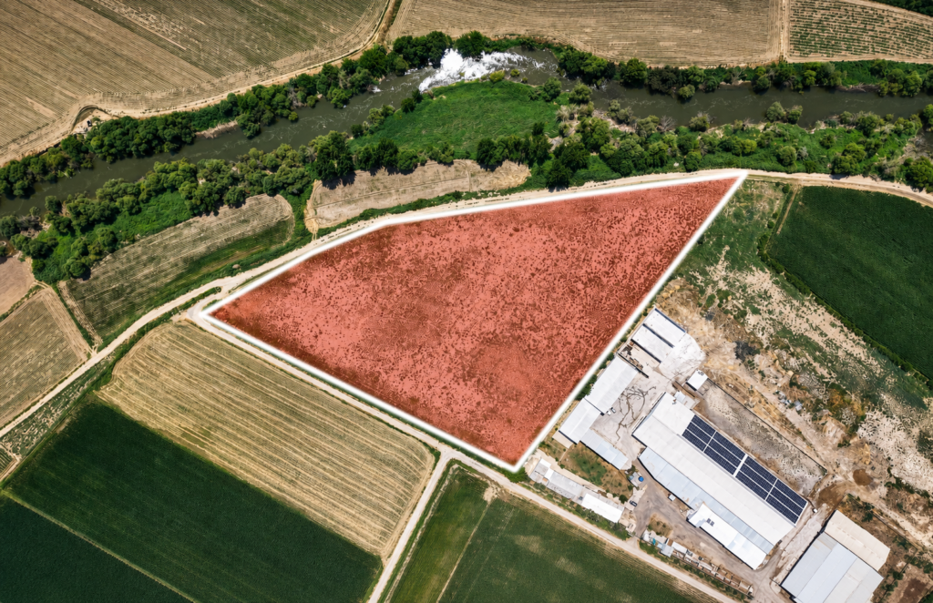 Menemen Türkelli’de Yolu Açık 22.585 m² Tarla
